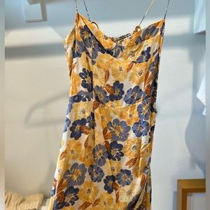 Authentic NWT Reformation Juliet dress in size 6